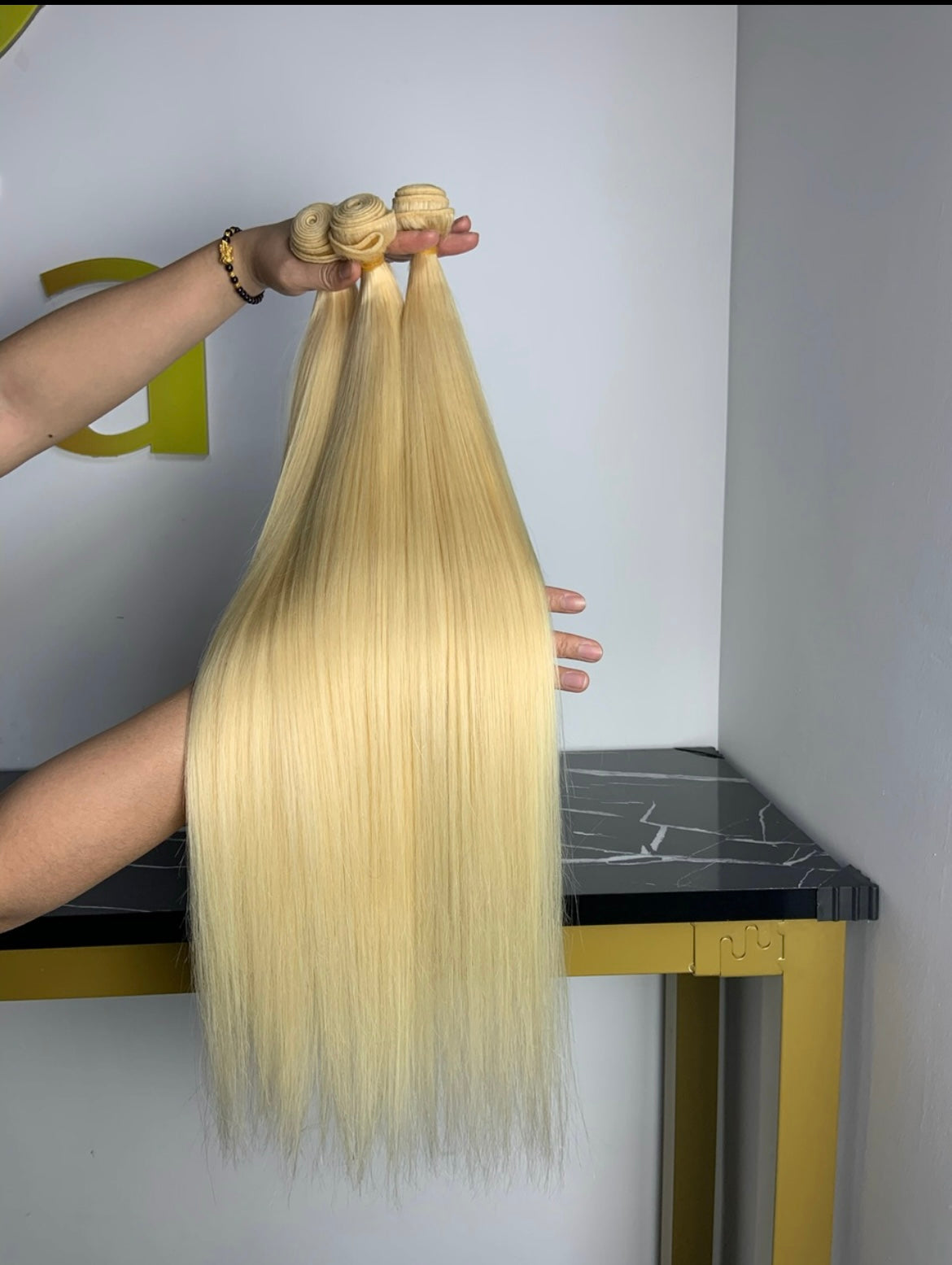 Body Wave/Straight Bundles (colour #613)